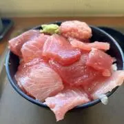 アッキー