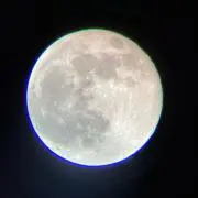 地球の右下の画像